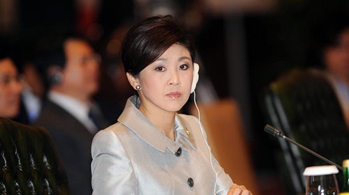 นางสาวยิ่งลักษณ์ ชินวัตร พ้นจากการปฏิบัติหน้าที่นายกรัฐมนตรี